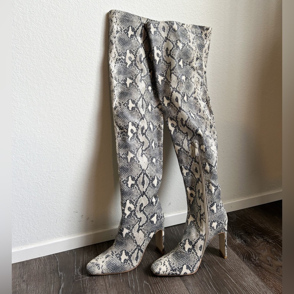 Snake Prints High knee boots